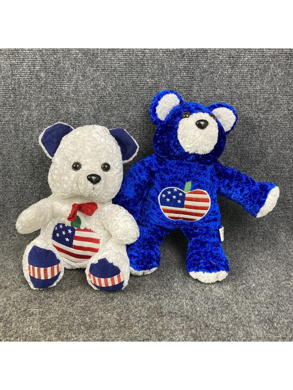 Set of 2 K & K Games White & Blue American Flag Patriotic July 4 USA Bears EUC